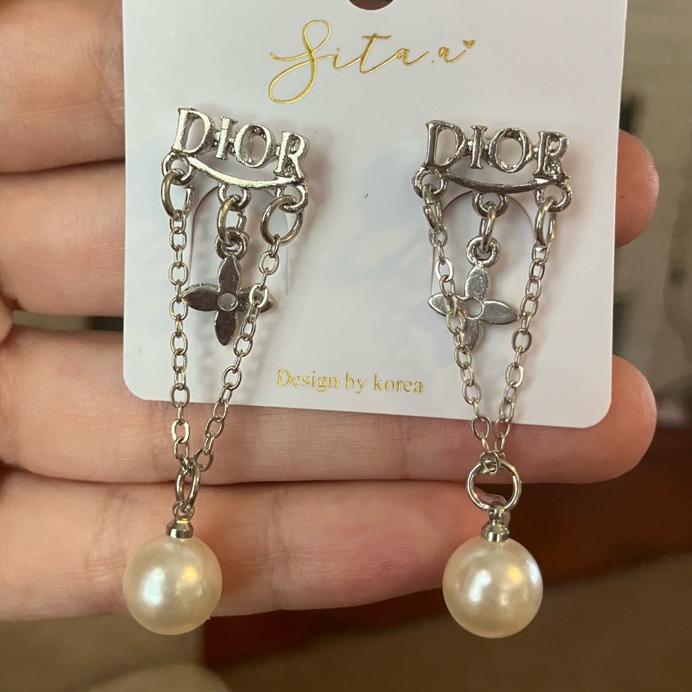 Silver fashion jewelry with pearl - Picture 2 of 3